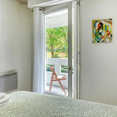 Appartamento 3 Bedroom With Balconies